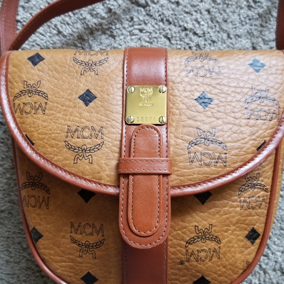 SOLD SOLD SOLD - Picture 3 of 6